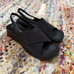 Easy Spirit women’s primitive wedge sandals black size 8.5